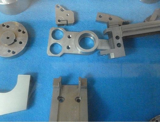 قطعات ماشین آلات پردازش فلز گواهینامه ایزو با طراحی سفارشی و قطعات ماشین آلات با دقت بالا مقاوم به خوردگی تامین کننده